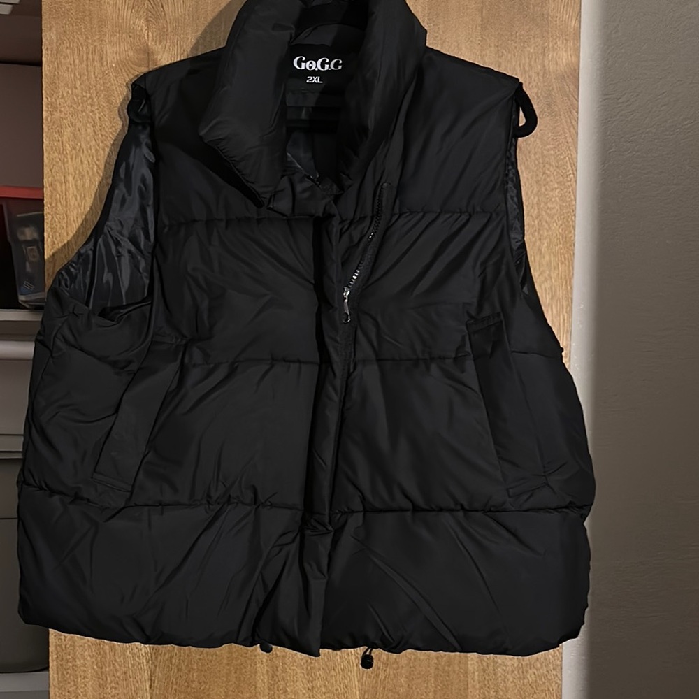 GoGG Black Puffer Vest